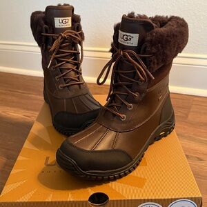 ❄️NEW❄️ UGG Adirondack II Obsidian Boots